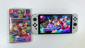 Mario Kart 8 Deluxe on Nintendo Switch OLED (Handheld)